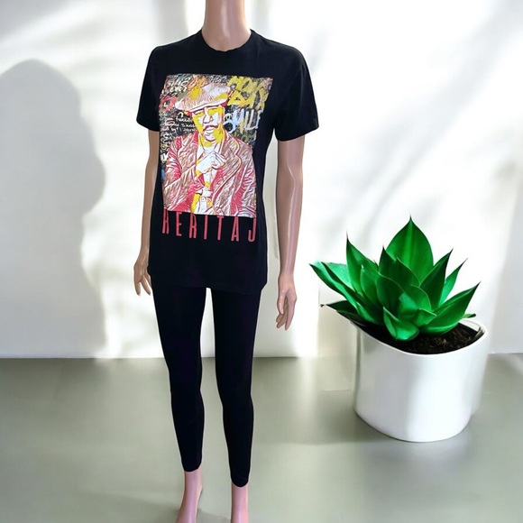 Heritaj Richard Pryor-Red Abstract Art Mural Tee - Picture 7 of 13